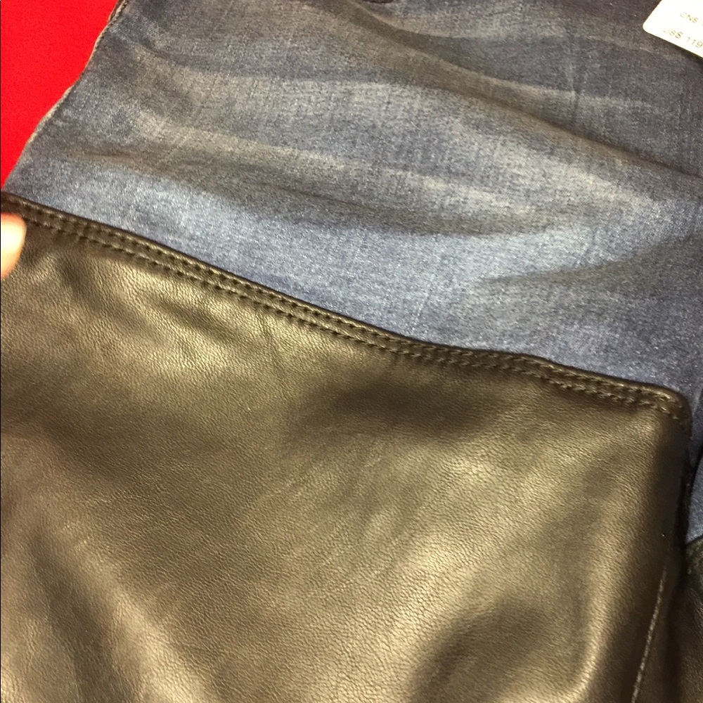 Jeans - Picture 3 of 4